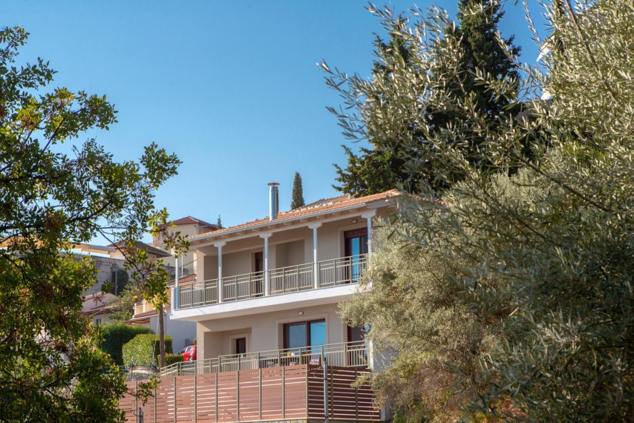 Nikolas Guest House Villa Nikiana Exterior photo